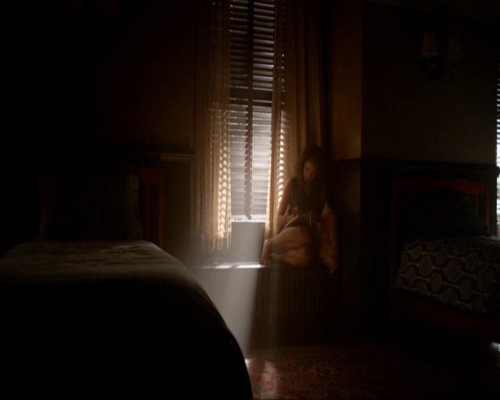 VampireDiariesWorld-dot-nl_7x03AgeOfInnocence0070.jpg