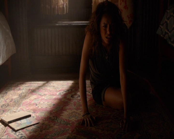 VampireDiariesWorld-dot-nl_7x03AgeOfInnocence0091.jpg