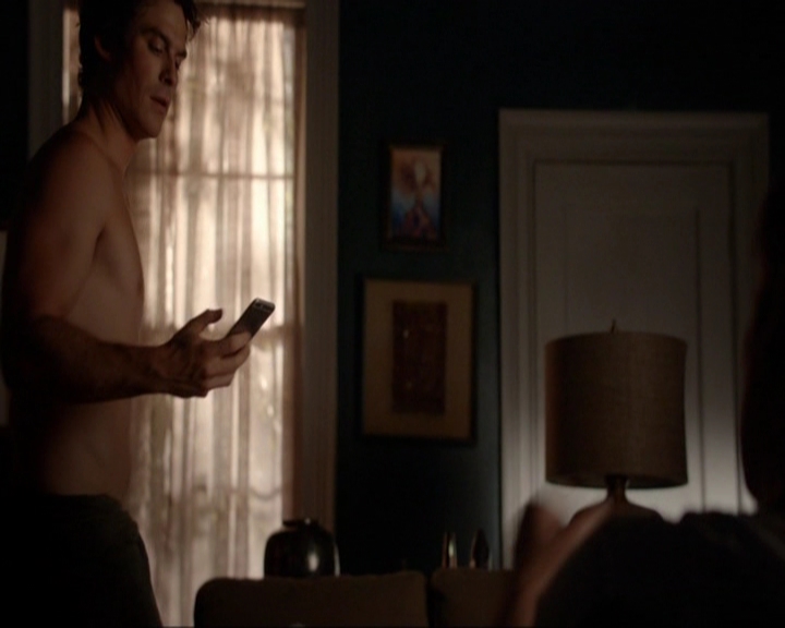 VampireDiariesWorld-dot-nl_7x03AgeOfInnocence0108.jpg