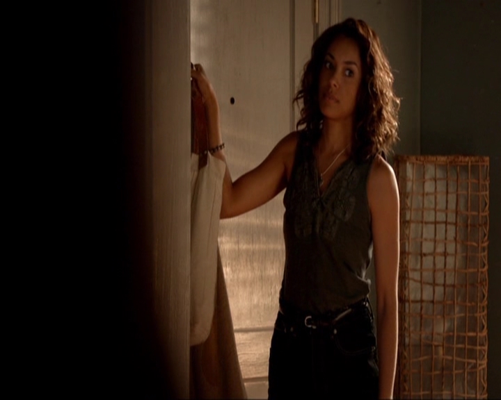 VampireDiariesWorld-dot-nl_7x03AgeOfInnocence0137.jpg