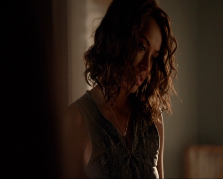 VampireDiariesWorld-dot-nl_7x03AgeOfInnocence0149.jpg