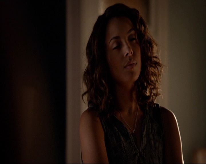 VampireDiariesWorld-dot-nl_7x03AgeOfInnocence0169.jpg