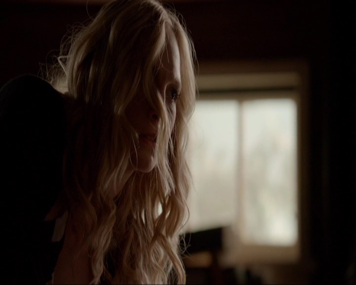 VampireDiariesWorld-dot-nl_7x03AgeOfInnocence0212.jpg