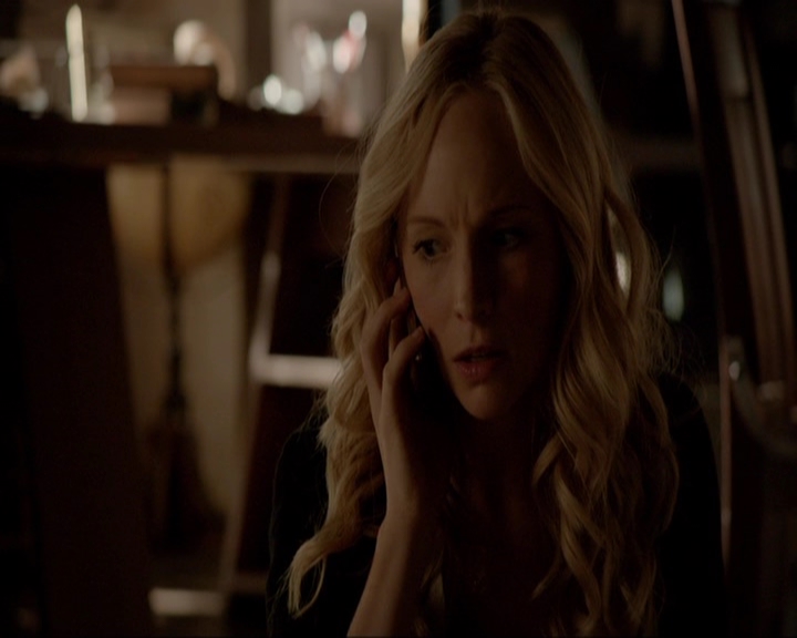 VampireDiariesWorld-dot-nl_7x03AgeOfInnocence0218.jpg