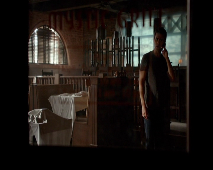 VampireDiariesWorld-dot-nl_7x03AgeOfInnocence0222.jpg