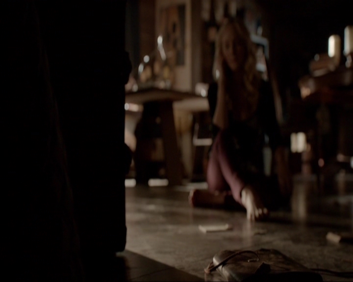 VampireDiariesWorld-dot-nl_7x03AgeOfInnocence0243.jpg