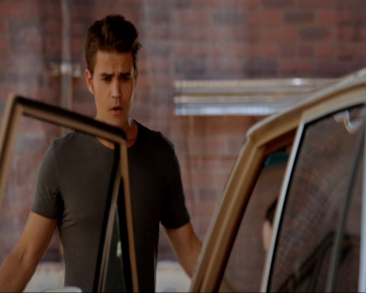 VampireDiariesWorld-dot-nl_7x03AgeOfInnocence0292.jpg