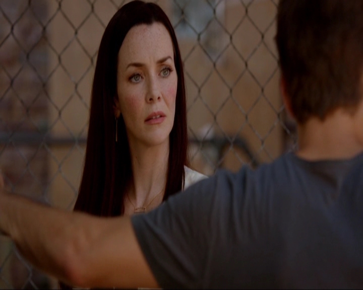 VampireDiariesWorld-dot-nl_7x03AgeOfInnocence0319.jpg