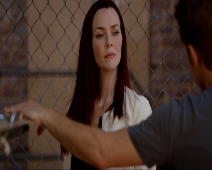 VampireDiariesWorld-dot-nl_7x03AgeOfInnocence0322.jpg