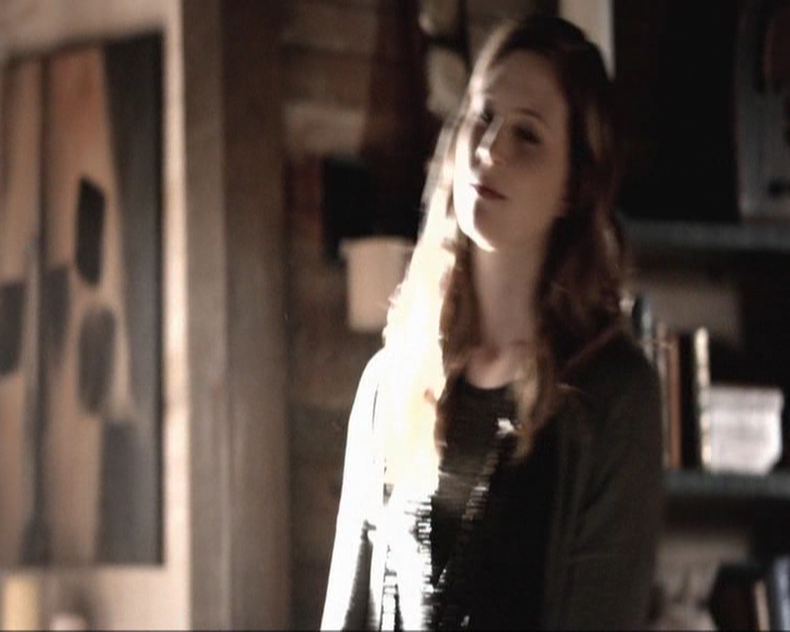 VampireDiariesWorld-dot-nl_7x03AgeOfInnocence0391.jpg