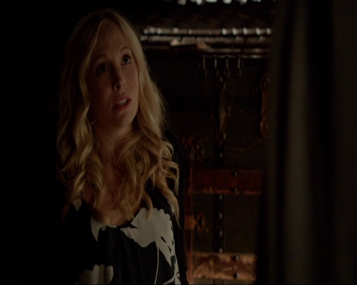 VampireDiariesWorld-dot-nl_7x03AgeOfInnocence0396.jpg