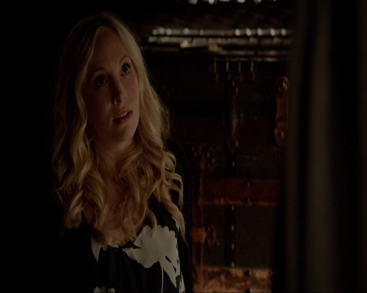 VampireDiariesWorld-dot-nl_7x03AgeOfInnocence0399.jpg