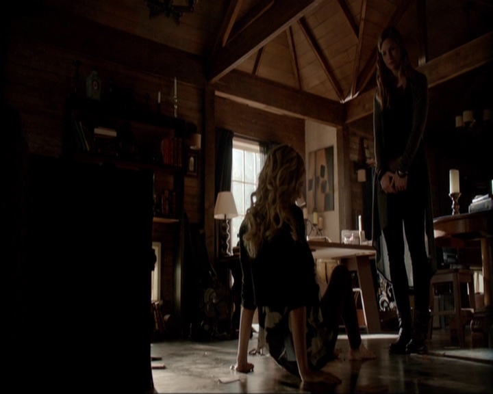 VampireDiariesWorld-dot-nl_7x03AgeOfInnocence0403.jpg