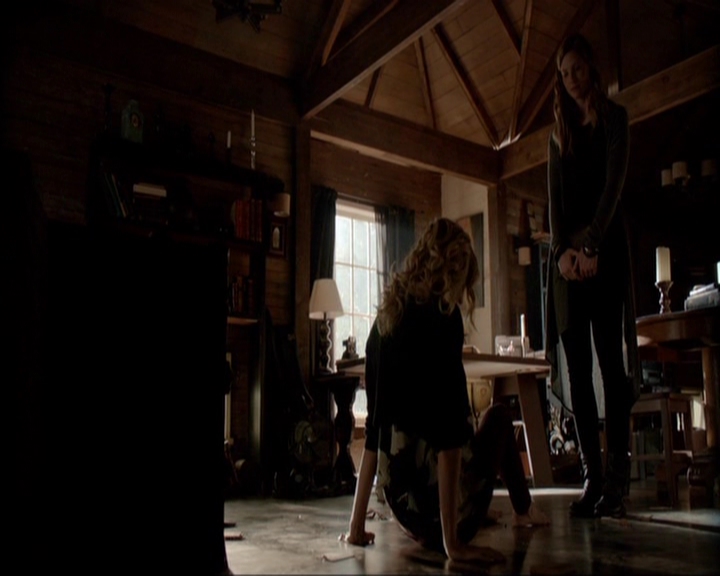 VampireDiariesWorld-dot-nl_7x03AgeOfInnocence0404.jpg