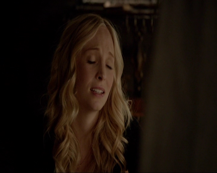 VampireDiariesWorld-dot-nl_7x03AgeOfInnocence0406.jpg