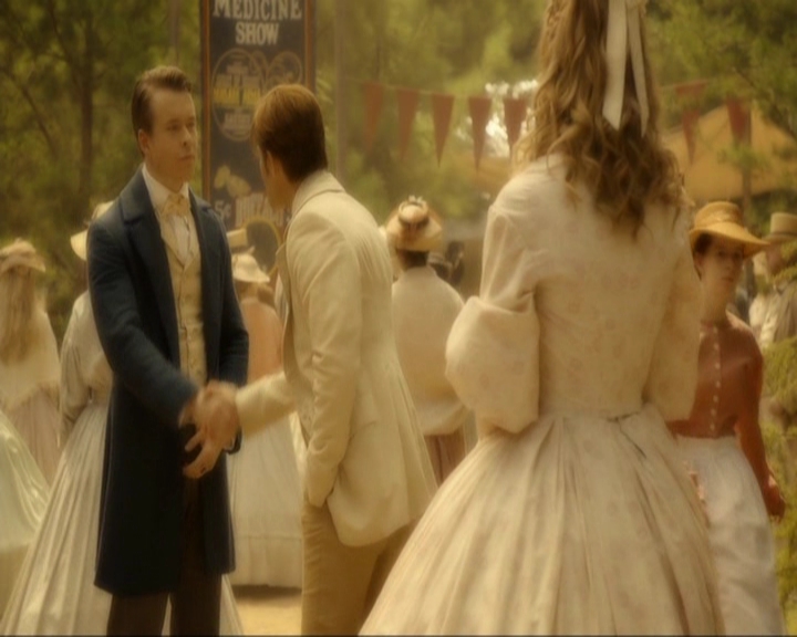 VampireDiariesWorld-dot-nl_7x03AgeOfInnocence0525.jpg