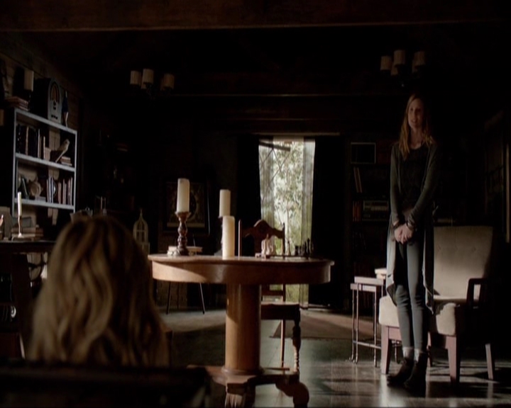 VampireDiariesWorld-dot-nl_7x03AgeOfInnocence0562.jpg