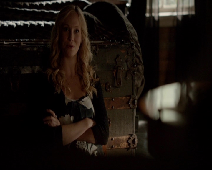 VampireDiariesWorld-dot-nl_7x03AgeOfInnocence0567.jpg