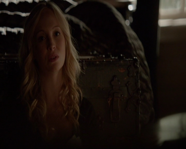 VampireDiariesWorld-dot-nl_7x03AgeOfInnocence0571.jpg