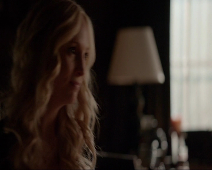 VampireDiariesWorld-dot-nl_7x03AgeOfInnocence0664.jpg