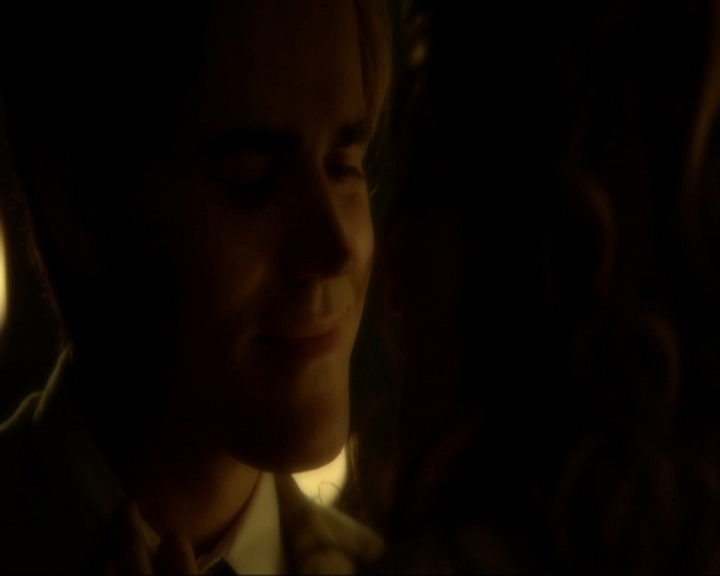 VampireDiariesWorld-dot-nl_7x03AgeOfInnocence0689.jpg