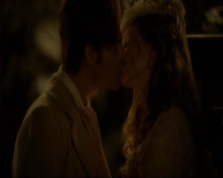 VampireDiariesWorld-dot-nl_7x03AgeOfInnocence0731.jpg