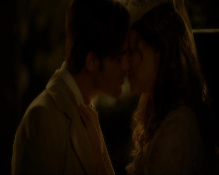 VampireDiariesWorld-dot-nl_7x03AgeOfInnocence0734.jpg