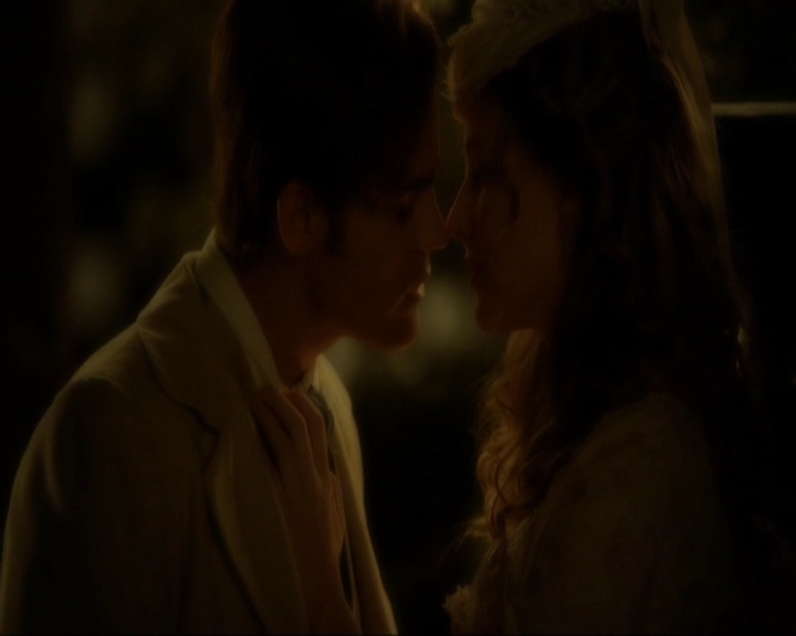 VampireDiariesWorld-dot-nl_7x03AgeOfInnocence0735.jpg