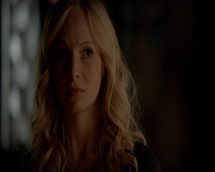 VampireDiariesWorld-dot-nl_7x03AgeOfInnocence0800.jpg