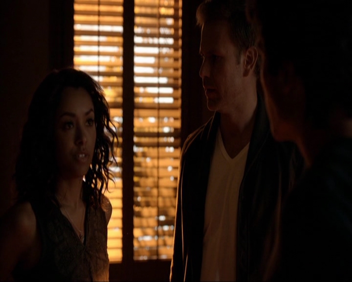 VampireDiariesWorld-dot-nl_7x03AgeOfInnocence0831.jpg