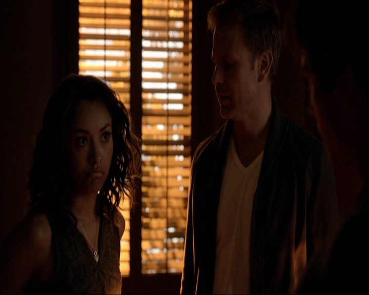 VampireDiariesWorld-dot-nl_7x03AgeOfInnocence0832.jpg