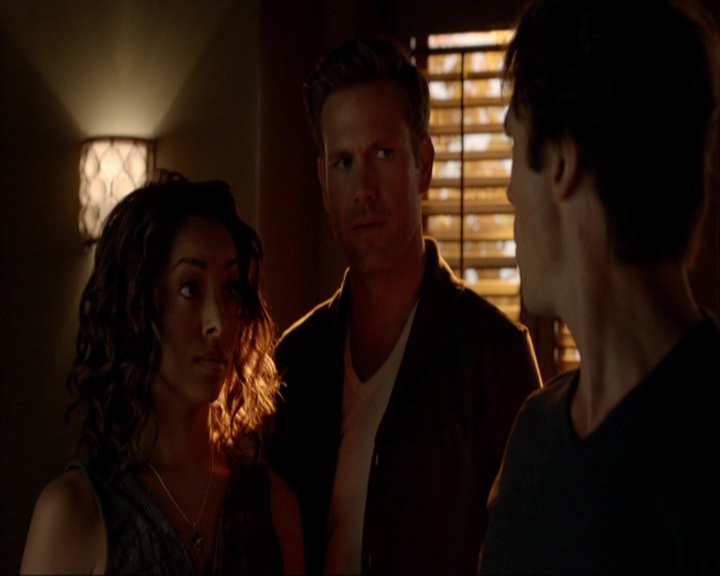 VampireDiariesWorld-dot-nl_7x03AgeOfInnocence0862.jpg