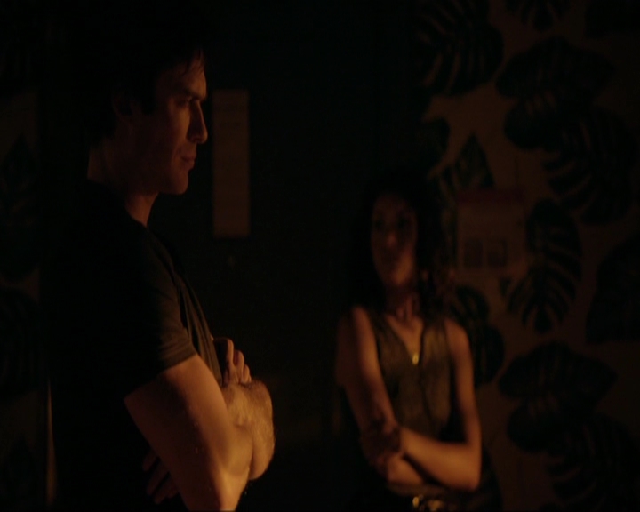 VampireDiariesWorld-dot-nl_7x03AgeOfInnocence0915.jpg