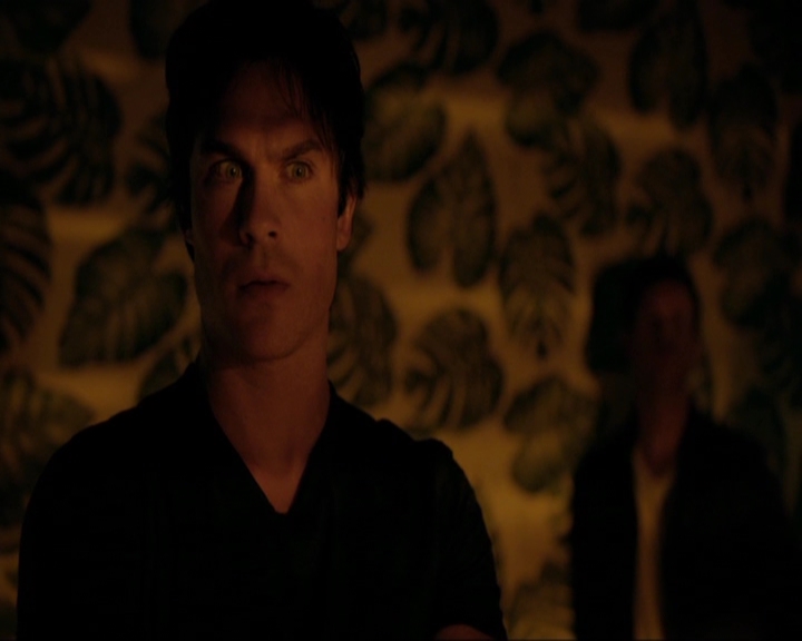 VampireDiariesWorld-dot-nl_7x03AgeOfInnocence0918.jpg