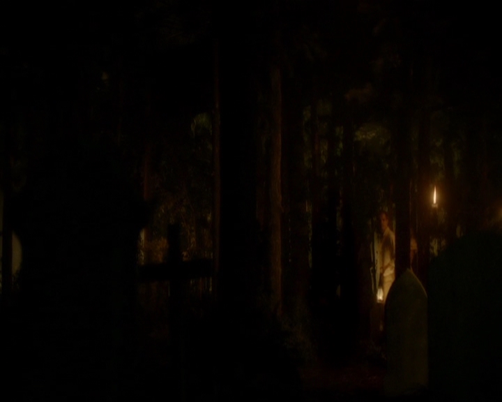 VampireDiariesWorld-dot-nl_7x03AgeOfInnocence0982.jpg