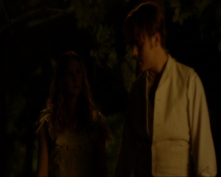 VampireDiariesWorld-dot-nl_7x03AgeOfInnocence0987.jpg