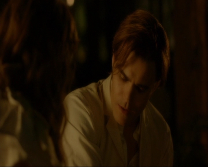 VampireDiariesWorld-dot-nl_7x03AgeOfInnocence1050.jpg