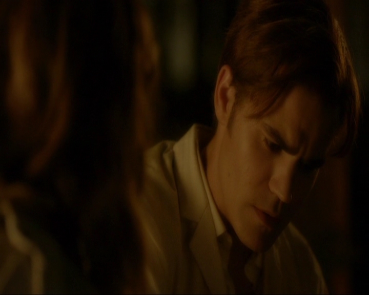 VampireDiariesWorld-dot-nl_7x03AgeOfInnocence1083.jpg