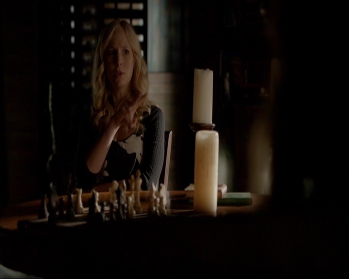 VampireDiariesWorld-dot-nl_7x03AgeOfInnocence1139.jpg