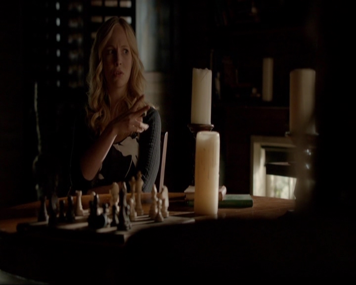 VampireDiariesWorld-dot-nl_7x03AgeOfInnocence1141.jpg