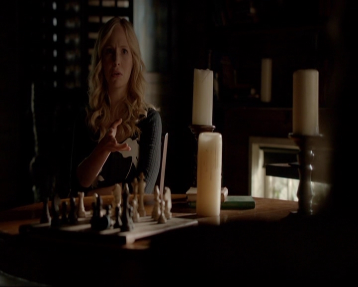 VampireDiariesWorld-dot-nl_7x03AgeOfInnocence1142.jpg