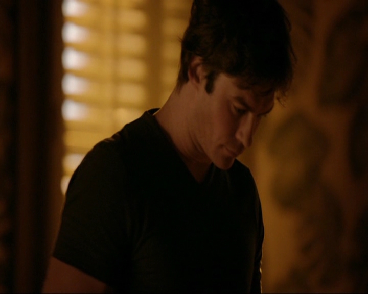 VampireDiariesWorld-dot-nl_7x03AgeOfInnocence1161.jpg