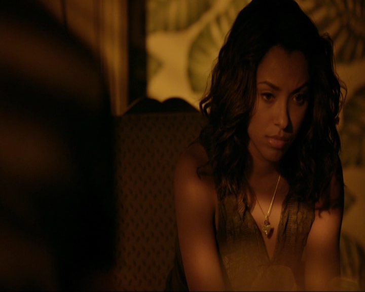 VampireDiariesWorld-dot-nl_7x03AgeOfInnocence1169.jpg