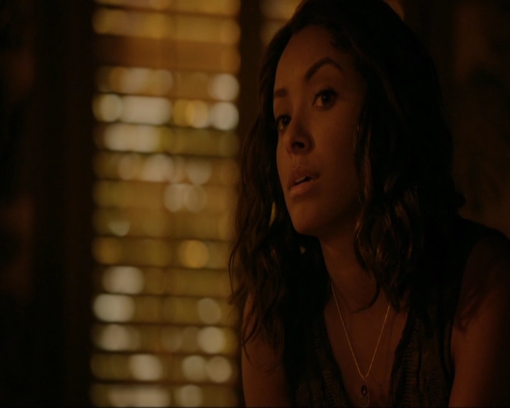 VampireDiariesWorld-dot-nl_7x03AgeOfInnocence1185.jpg