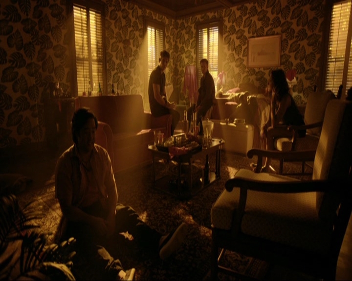 VampireDiariesWorld-dot-nl_7x03AgeOfInnocence1188.jpg