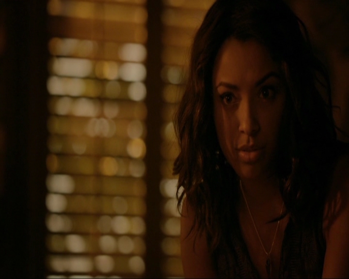 VampireDiariesWorld-dot-nl_7x03AgeOfInnocence1203.jpg