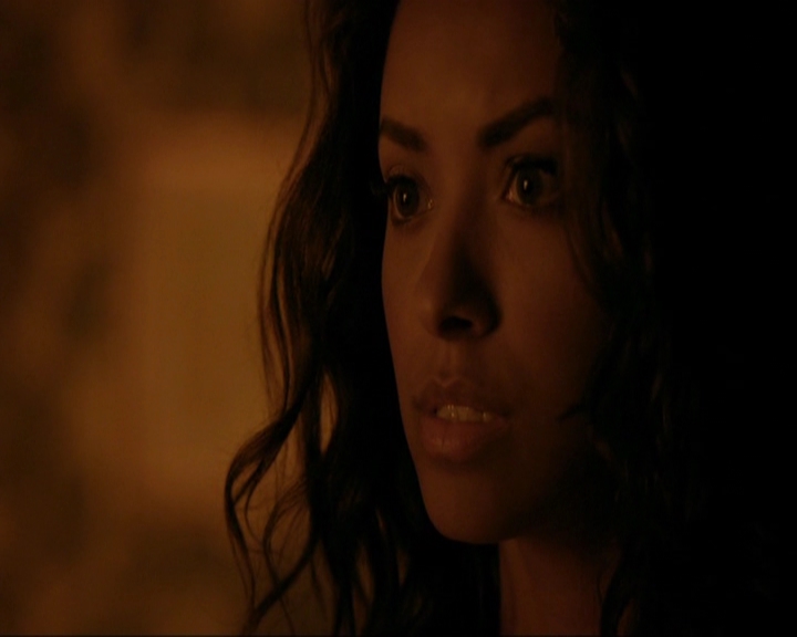 VampireDiariesWorld-dot-nl_7x03AgeOfInnocence1257.jpg