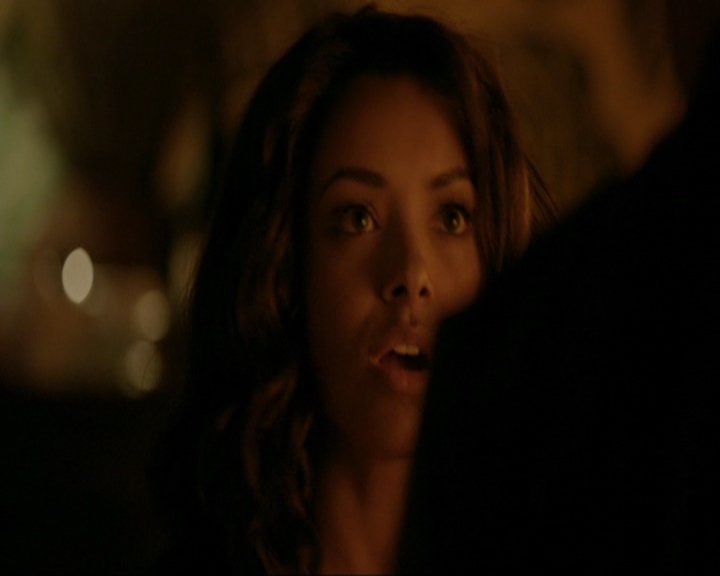 VampireDiariesWorld-dot-nl_7x03AgeOfInnocence1333.jpg