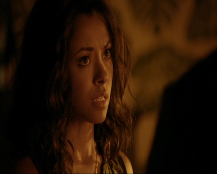 VampireDiariesWorld-dot-nl_7x03AgeOfInnocence1346.jpg