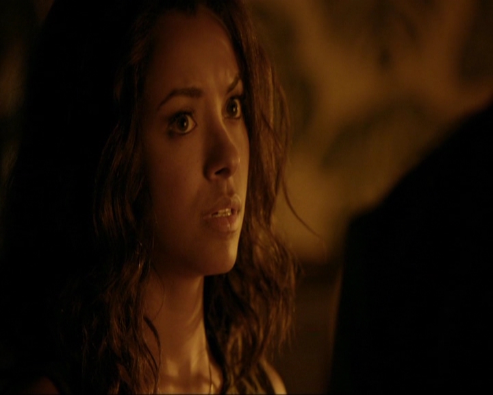 VampireDiariesWorld-dot-nl_7x03AgeOfInnocence1352.jpg